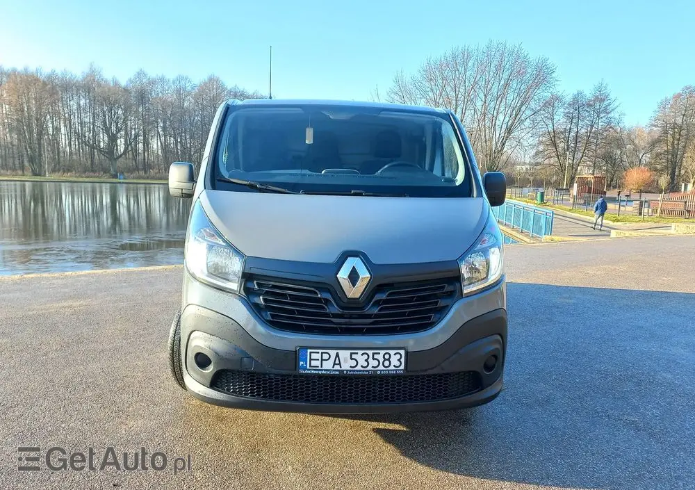 RENAULT TRAFIC 