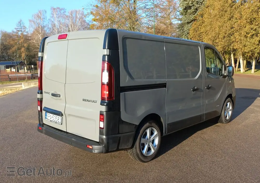 RENAULT TRAFIC 