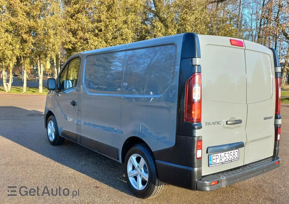 RENAULT TRAFIC 