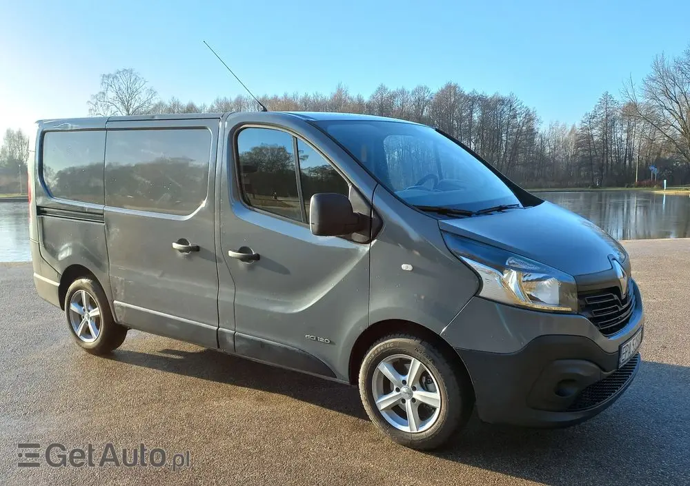 RENAULT TRAFIC 