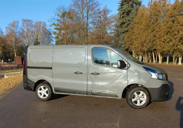 RENAULT TRAFIC 