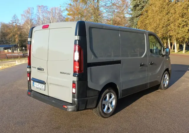 RENAULT TRAFIC 