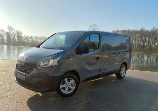 RENAULT TRAFIC 