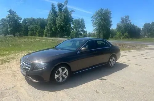 MERCEDES-BENZ Klasa E 