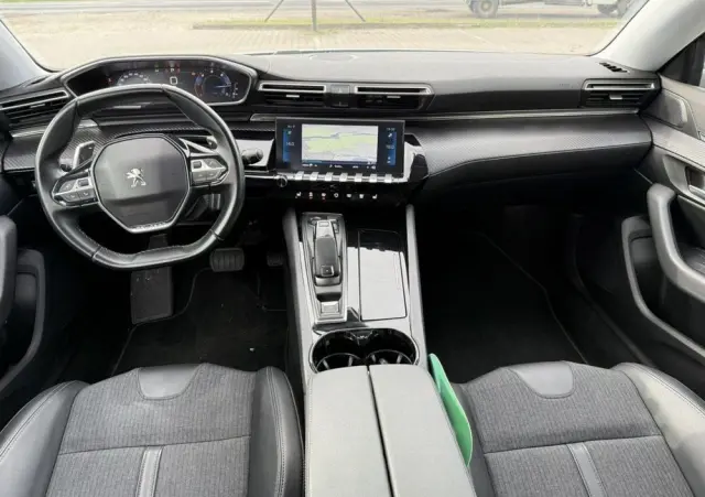 PEUGEOT 508 BlueHDi 130 EAT8 Allure Pack