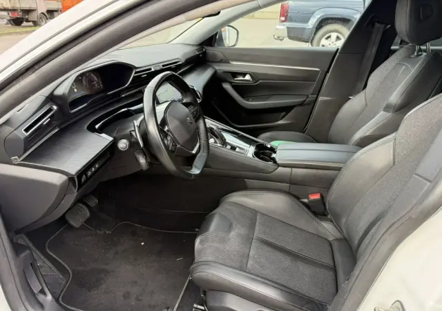 PEUGEOT 508 BlueHDi 130 EAT8 Allure Pack