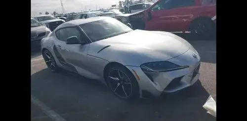 TOYOTA Supra 