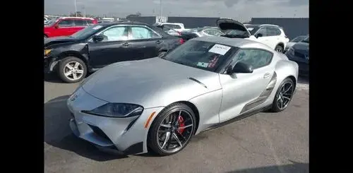 TOYOTA Supra 