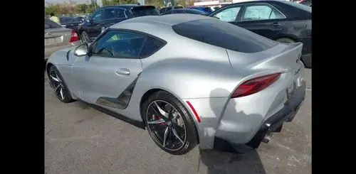 TOYOTA Supra 