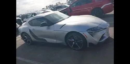 TOYOTA Supra 