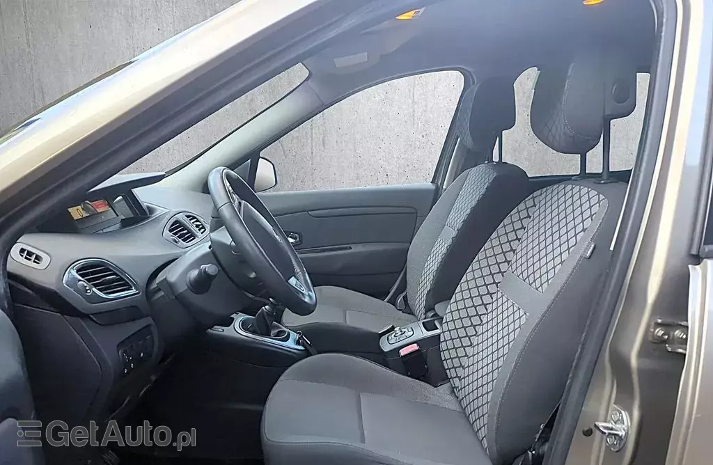 RENAULT Scenic 