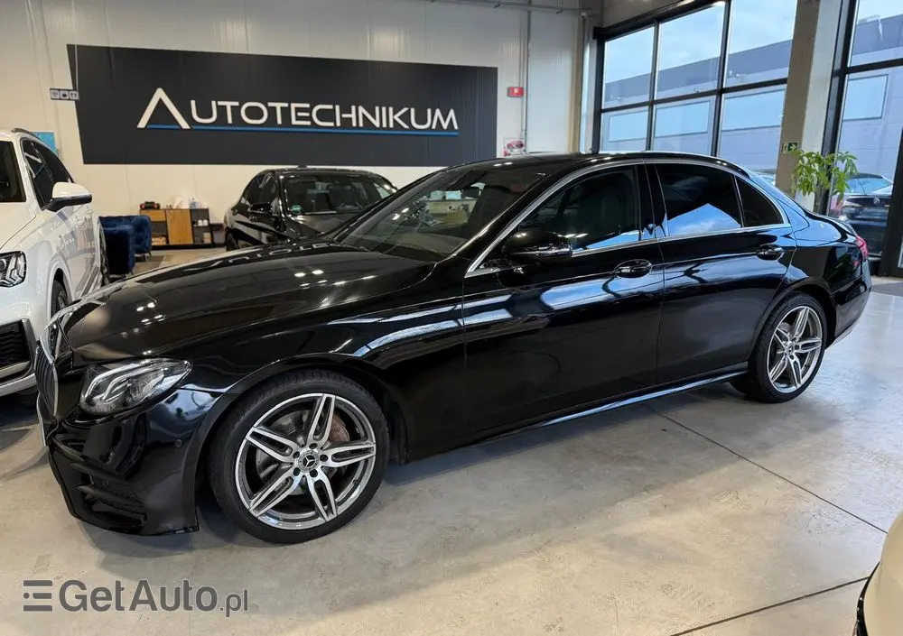 MERCEDES-BENZ Klasa E 220 d 9G-TRONIC AMG Line