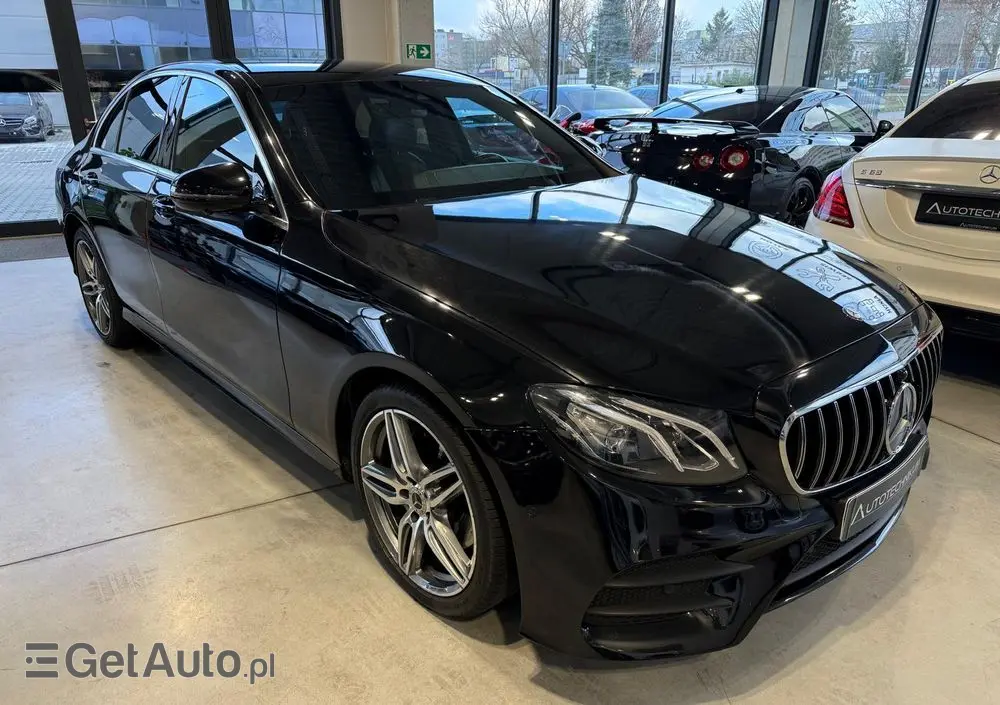 MERCEDES-BENZ Klasa E 220 d 9G-TRONIC AMG Line