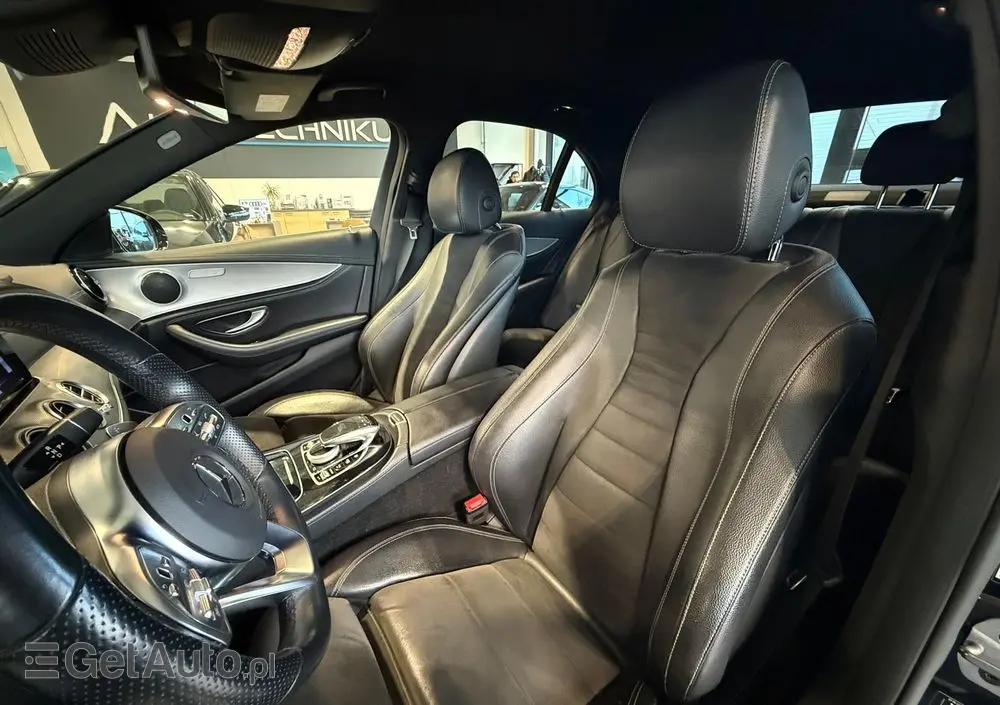 MERCEDES-BENZ Klasa E 220 d 9G-TRONIC AMG Line
