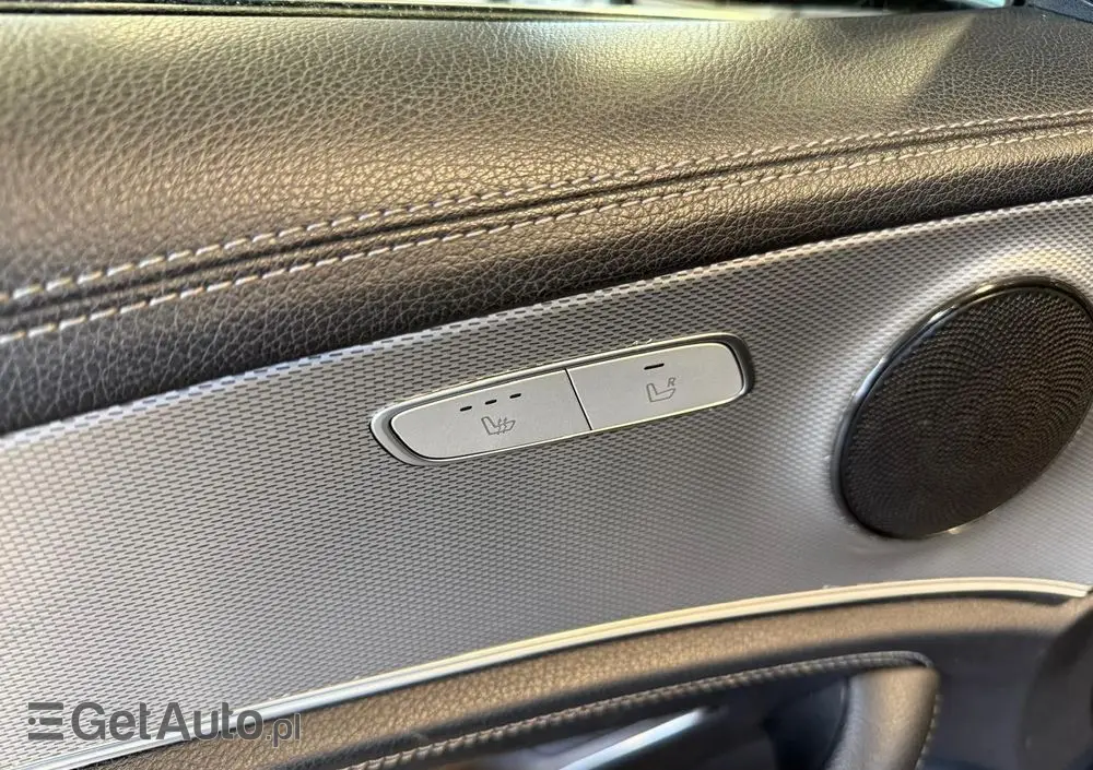 MERCEDES-BENZ Klasa E 220 d 9G-TRONIC AMG Line