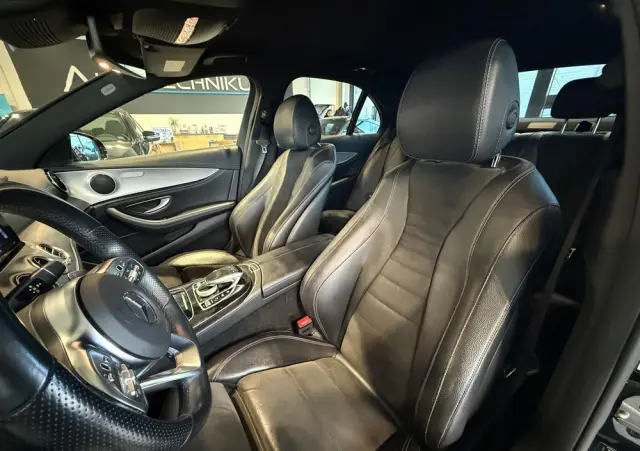 MERCEDES-BENZ Klasa E 220 d 9G-TRONIC AMG Line