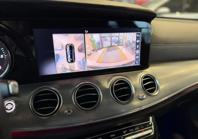 MERCEDES-BENZ Klasa E 220 d 9G-TRONIC AMG Line