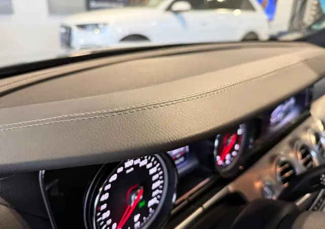 MERCEDES-BENZ Klasa E 220 d 9G-TRONIC AMG Line
