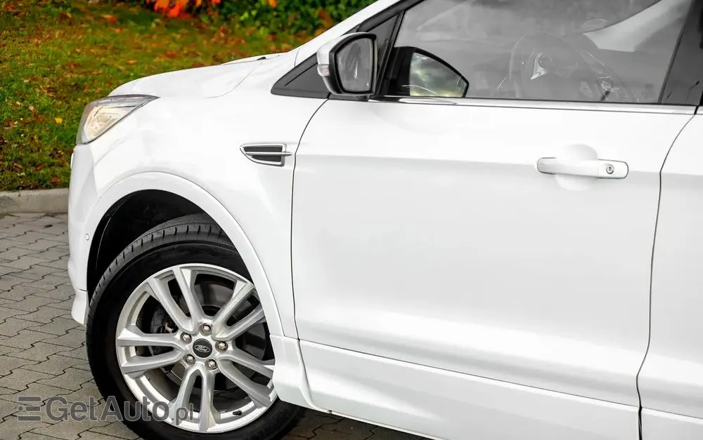 FORD Kuga 1.6 EcoBoost 4x4 Titanium