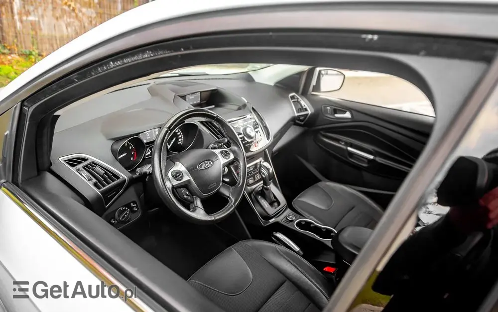 FORD Kuga 1.6 EcoBoost 4x4 Titanium