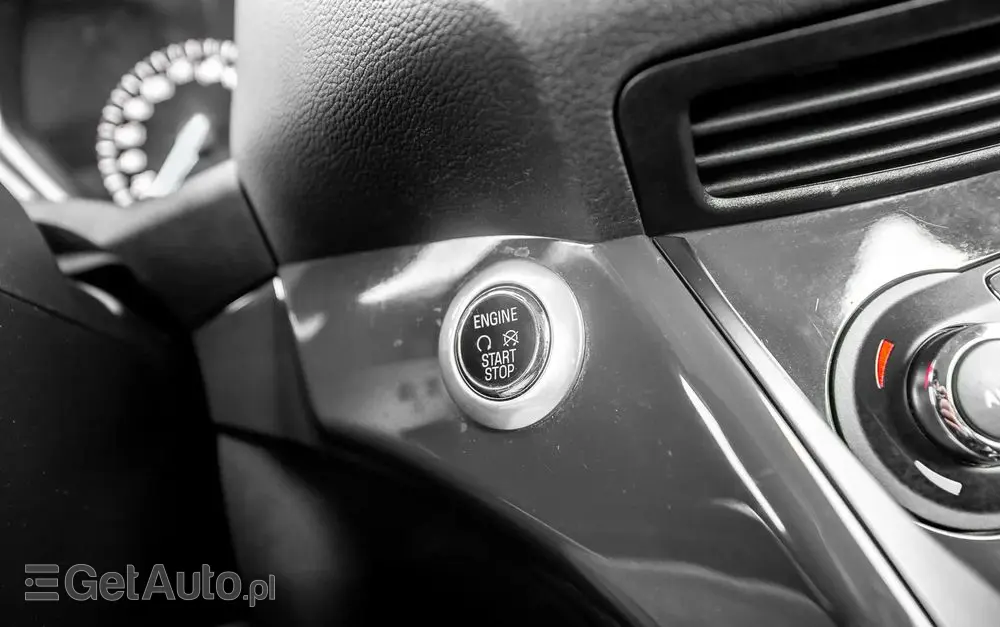 FORD Kuga 1.6 EcoBoost 4x4 Titanium