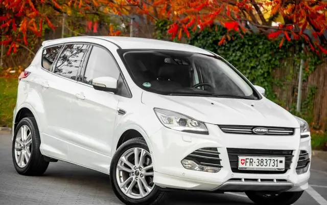 FORD Kuga 1.6 EcoBoost 4x4 Titanium