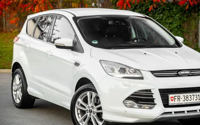 FORD Kuga 1.6 EcoBoost 4x4 Titanium