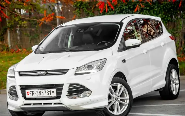 FORD Kuga 1.6 EcoBoost 4x4 Titanium