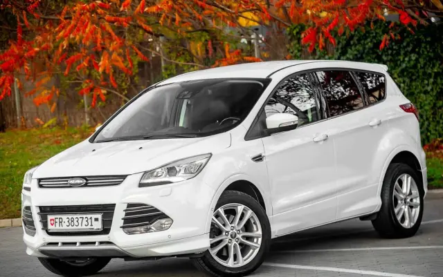 FORD Kuga 1.6 EcoBoost 4x4 Titanium