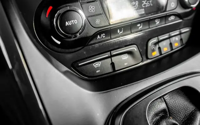 FORD Kuga 1.6 EcoBoost 4x4 Titanium