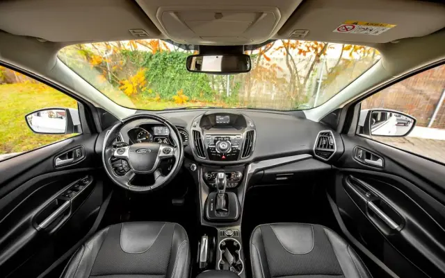 FORD Kuga 1.6 EcoBoost 4x4 Titanium