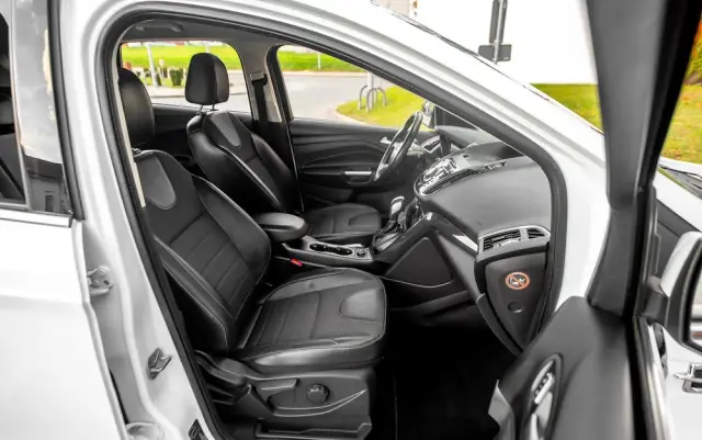 FORD Kuga 1.6 EcoBoost 4x4 Titanium