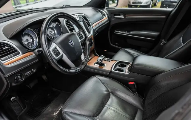 LANCIA Thema 3.6 Executive AWD