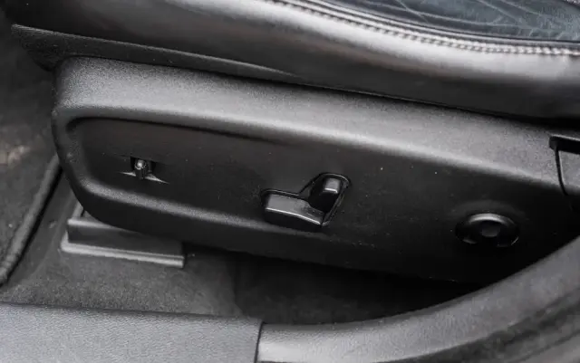 LANCIA Thema 3.6 Executive AWD