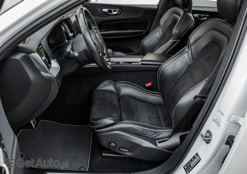 VOLVO XC 60 D4 AWD Geartronic RDesign