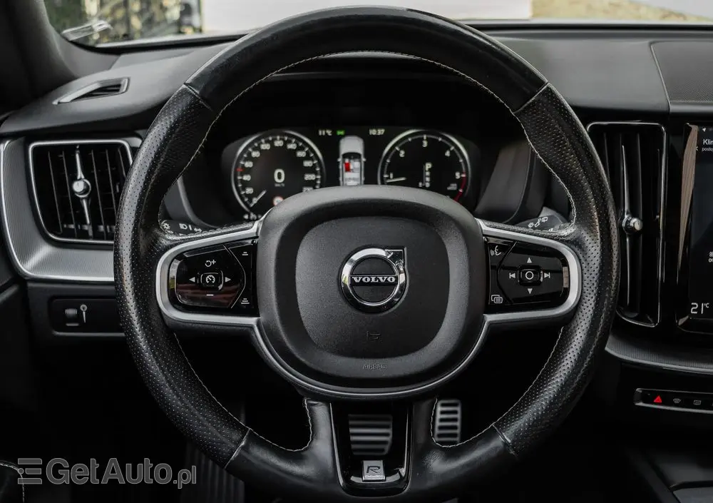 VOLVO XC 60 D4 AWD Geartronic RDesign