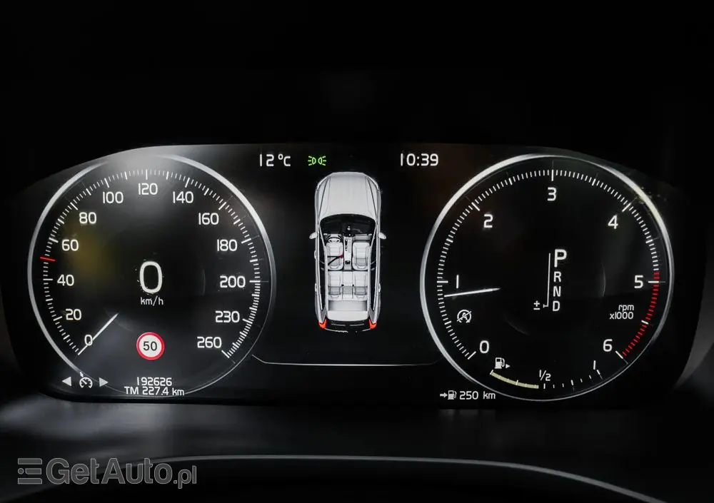 VOLVO XC 60 D4 AWD Geartronic RDesign