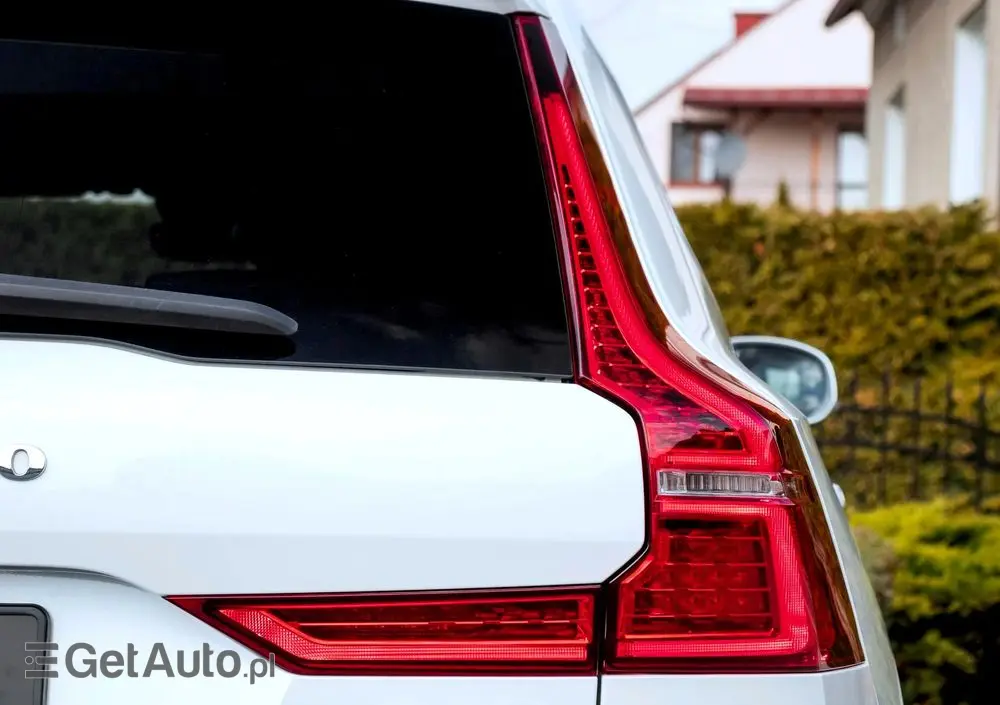 VOLVO XC 60 D4 AWD Geartronic RDesign