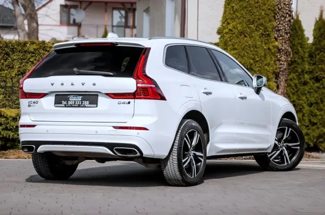 VOLVO XC 60 D4 AWD Geartronic RDesign
