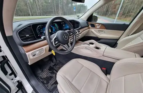 MERCEDES-BENZ GLE 