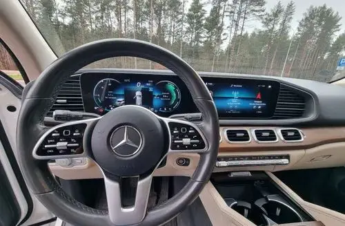 MERCEDES-BENZ GLE 