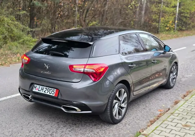 CITROËN DS5 2.0 HDi SportChic
