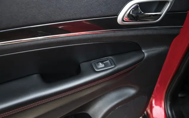 JEEP Grand Cherokee 3.0 V6 Multijet 4WD Automatik Trailhawk