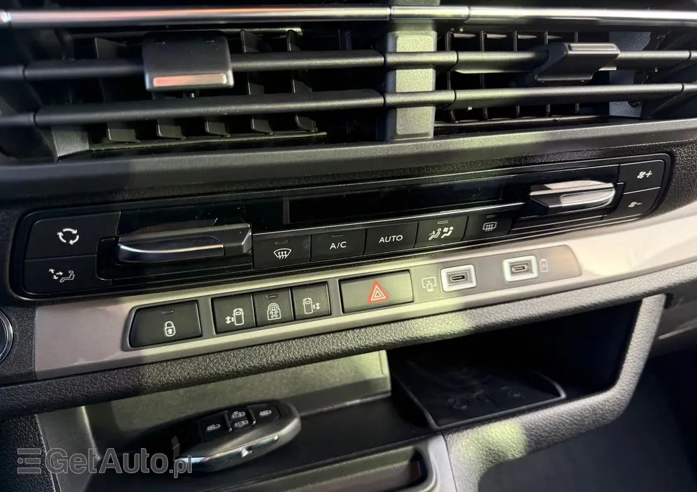 PEUGEOT Traveller 2.0 BlueHDi Long Business EAT8