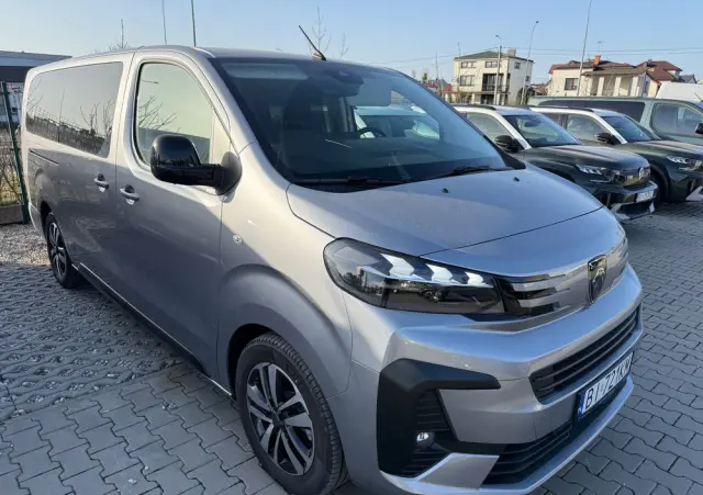 PEUGEOT Traveller 2.0 BlueHDi Long Business EAT8