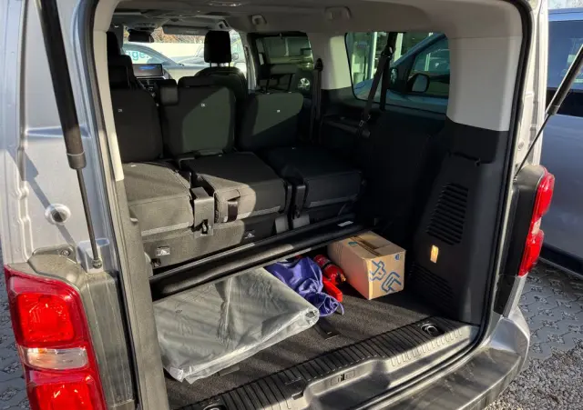 PEUGEOT Traveller 2.0 BlueHDi Long Business EAT8