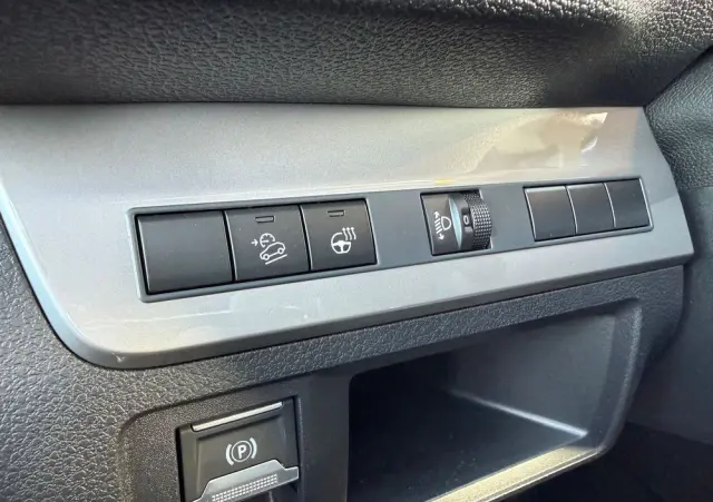 PEUGEOT Traveller 2.0 BlueHDi Long Business EAT8