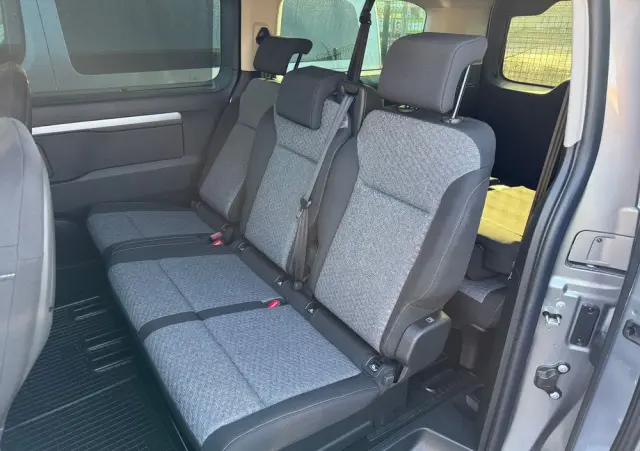 PEUGEOT Traveller 2.0 BlueHDi Long Business EAT8