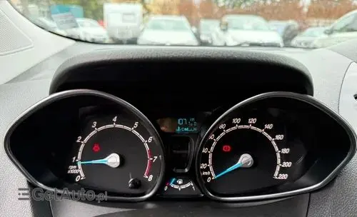 FORD Tourneo Courier 