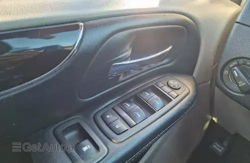 DODGE Grand Caravan 